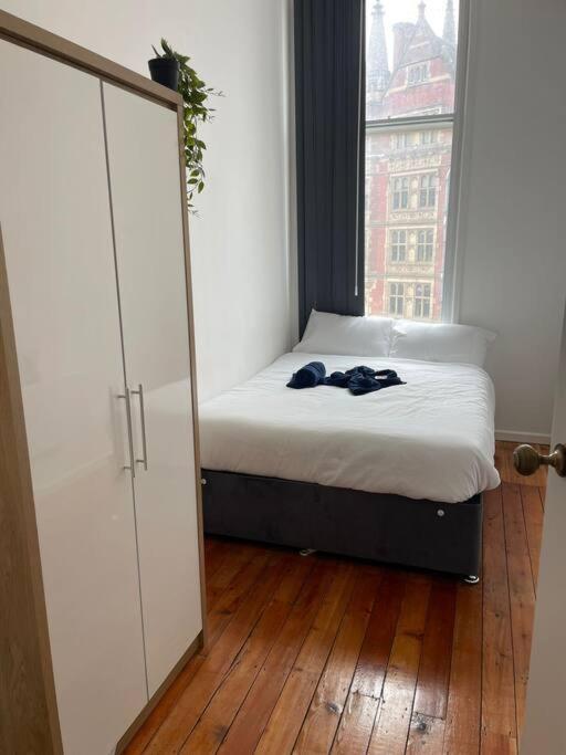 Spacious Flat For 6 City Center Gs305 Sheffield Bagian luar foto